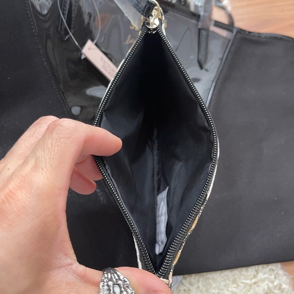 NWT Victoria’s Secret Limited Edition X-Large Tote Bag With Detachable Wristlet - Picture 10 of 13